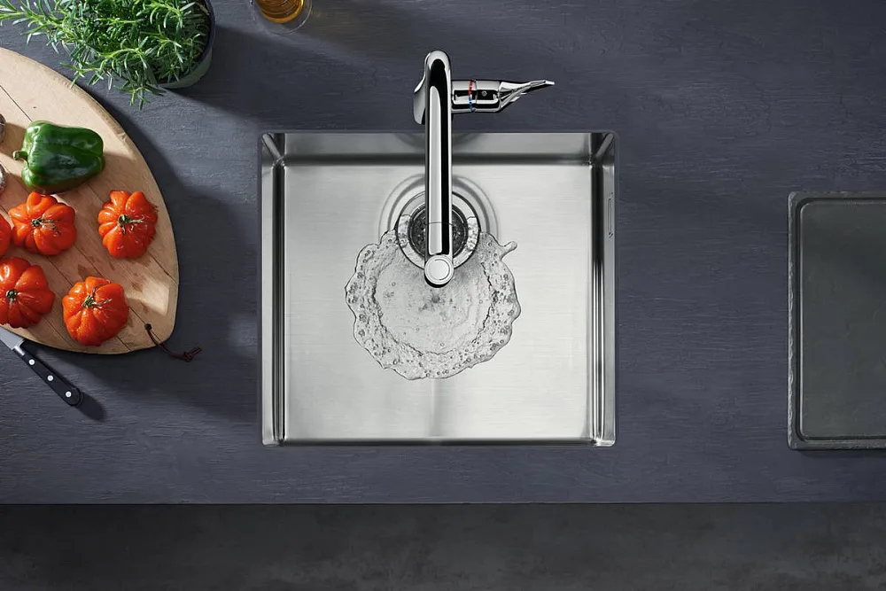 Смеситель для кухни Hansgrohe Metris M71 73800000 хром Sancos — официальный сайт