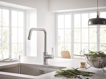 Смеситель для кухни Grohe 30567DC0 суперсталь