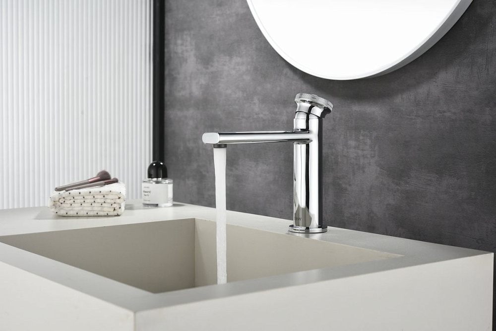 Смеситель для раковины Black&White Gravity 7107C chrome
