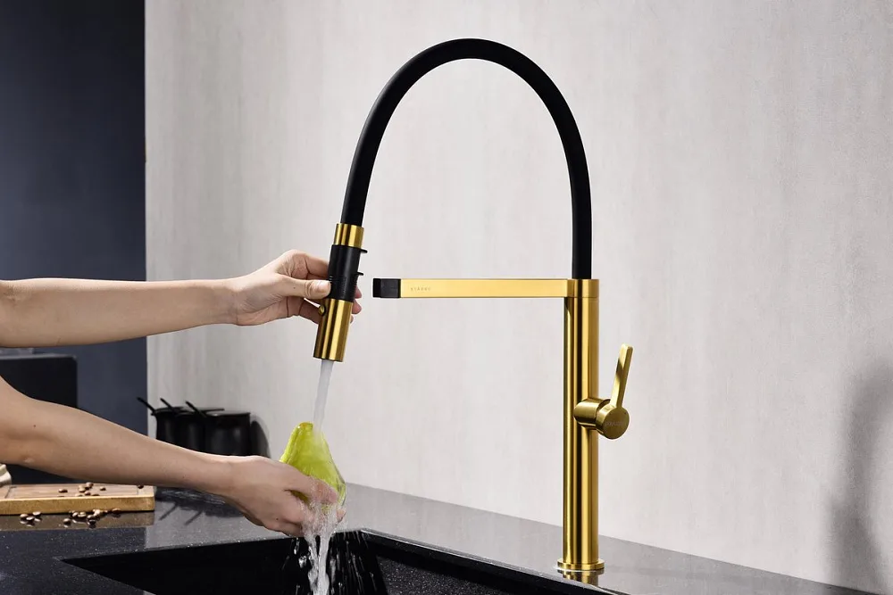 Смеситель для кухни Paulmark Leader Le214101-BG с гибким изливом, брашированное золото Sancos — официальный сайт