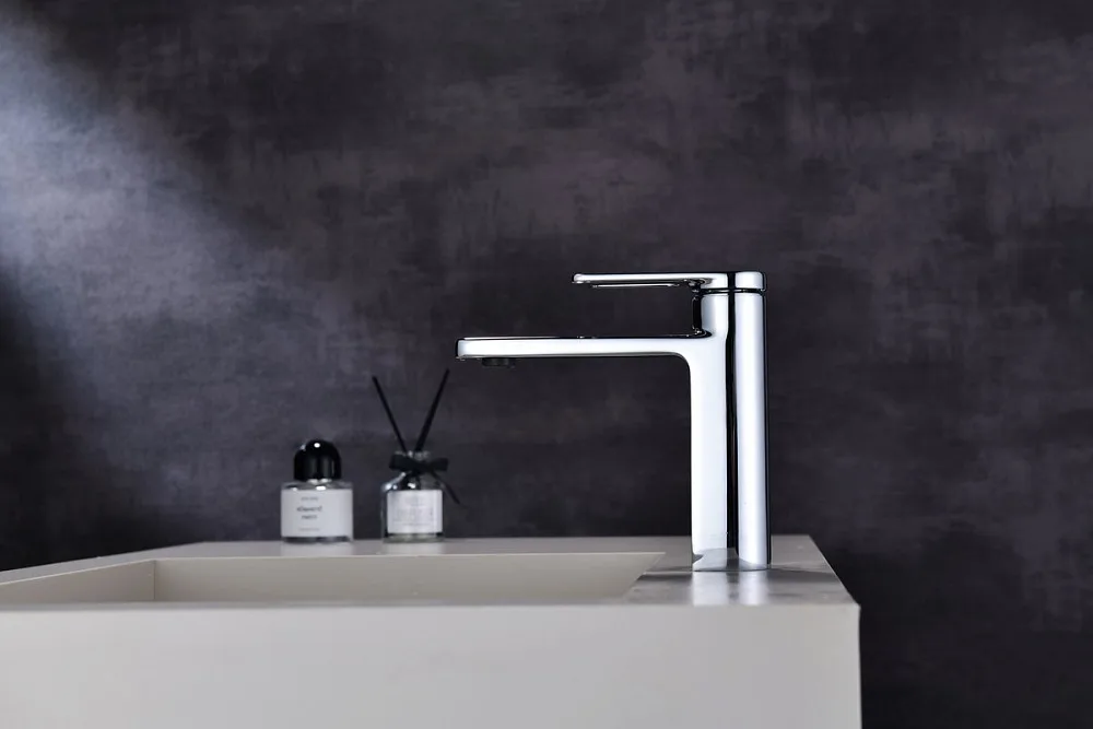 Смеситель для раковины Black&White Gravity 7103С chrome Sancos — официальный сайт