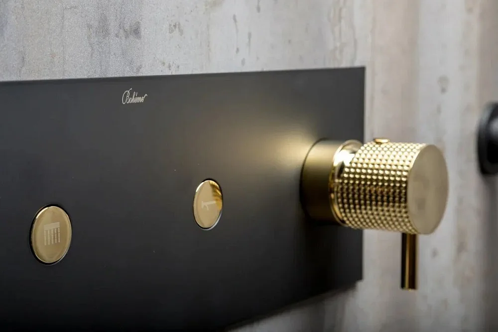 Душевой комплект Boheme Fusion 130-BG, С ВНУТРЕННЕЙ ЧАСТЬЮ, Black Gold Sancos — официальный сайт
