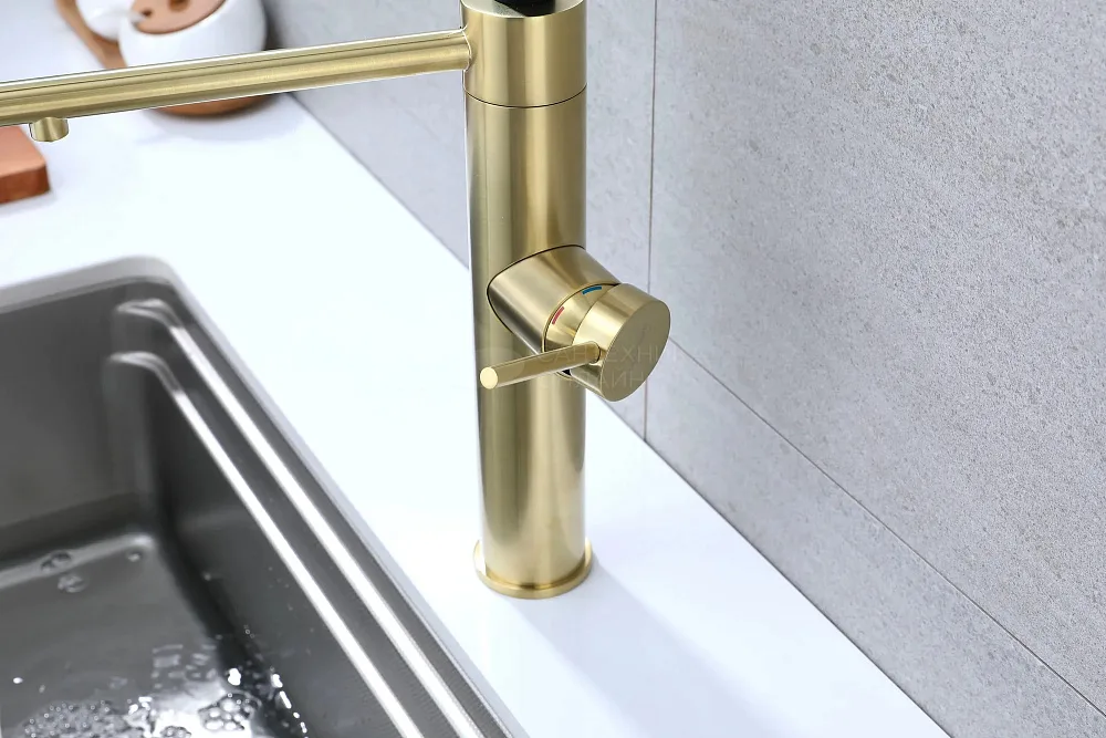 Смеситель для кухни Paulmark Ganymede Ga213199-LG с гибким изливом, светлое золото Sancos — официальный сайт