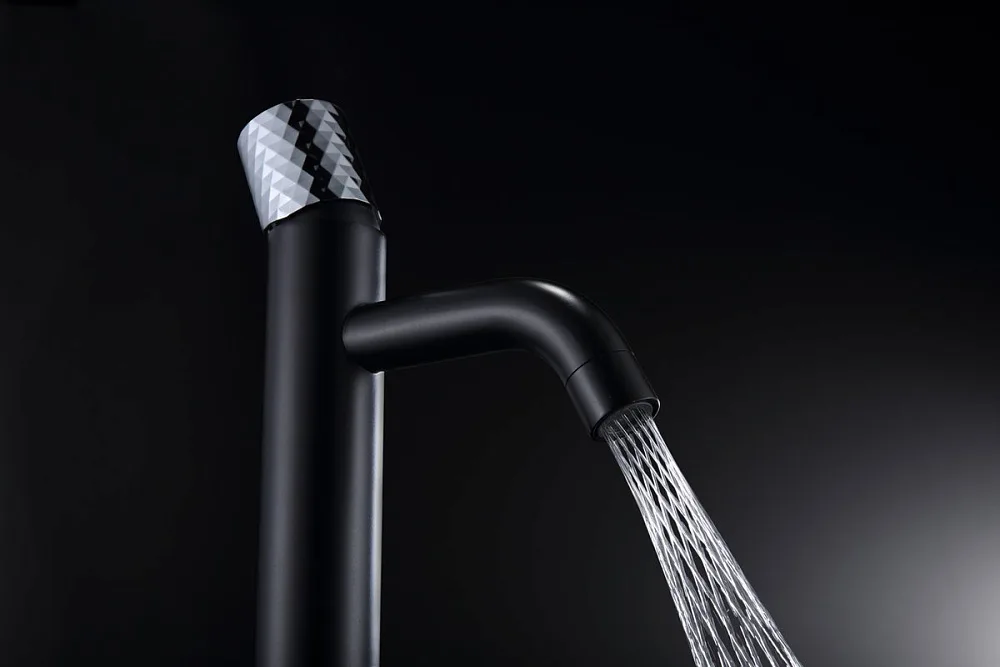 Смеситель для раковины Boheme Stick 122-BCR black diamond chrome Sancos — официальный сайт