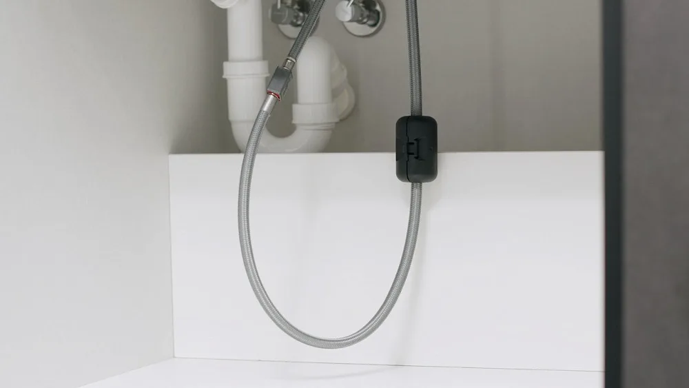 Смеситель для кухни Hansgrohe Zesis M33 74800670 черный матовый Sancos — официальный сайт