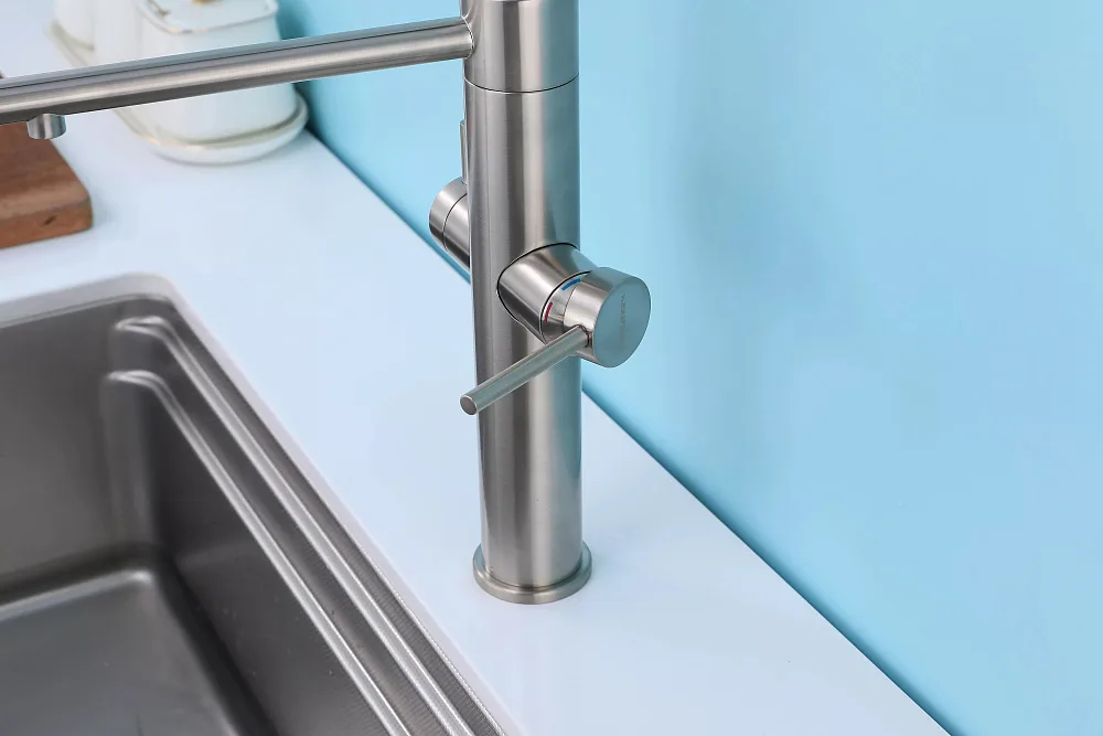 Смеситель для кухни Paulmark Nexus Ne213999-BS с гибким изливом, брашированная сталь Sancos — официальный сайт
