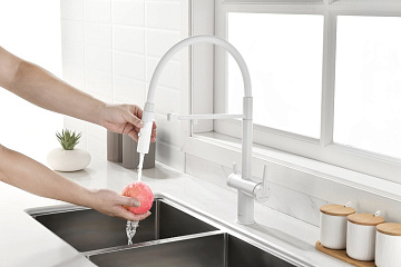 Смеситель для кухни Paulmark Gravity Gr213888-WH, белый матовый