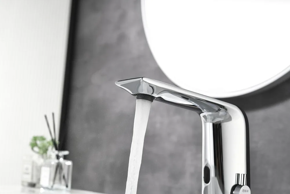 Смеситель для раковины Black&White Gravity 7101С сенсорный, chrome Sancos — официальный сайт