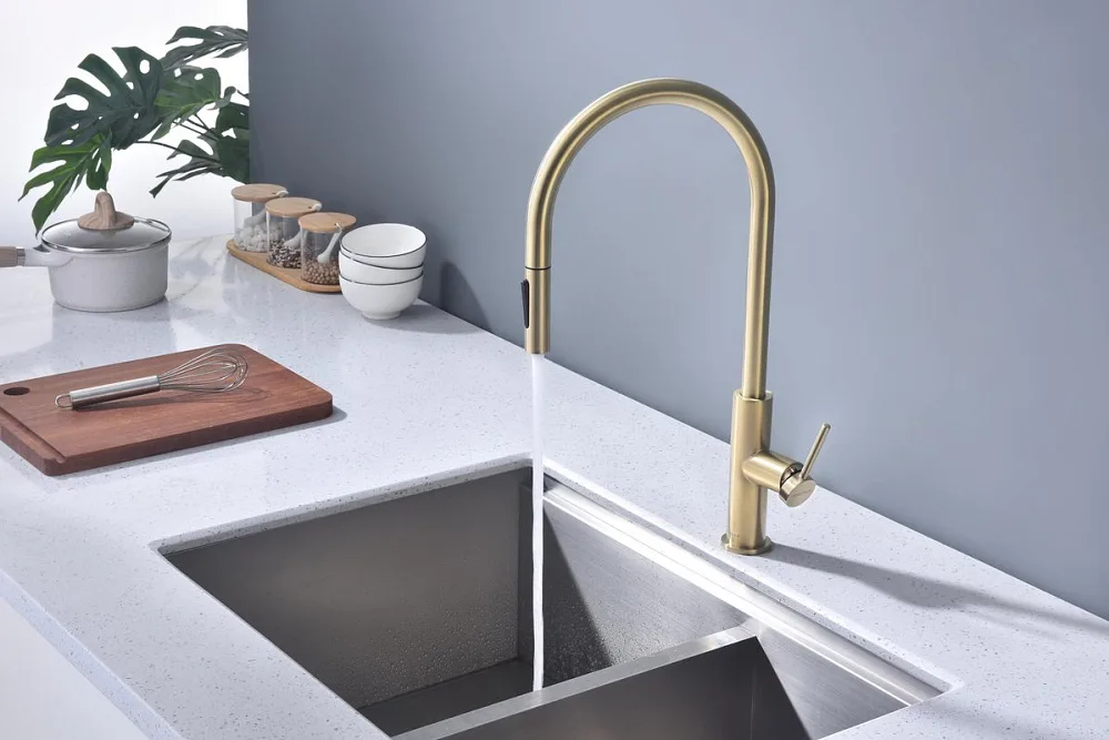 Смеситель для кухни Paulmark Senso Se215180-SBG светлое брашированное золото Sancos — официальный сайт