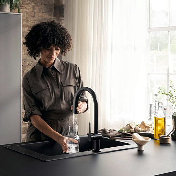 Смеситель для кухни Hansgrohe Aqittura M91 76803670 матовый черный