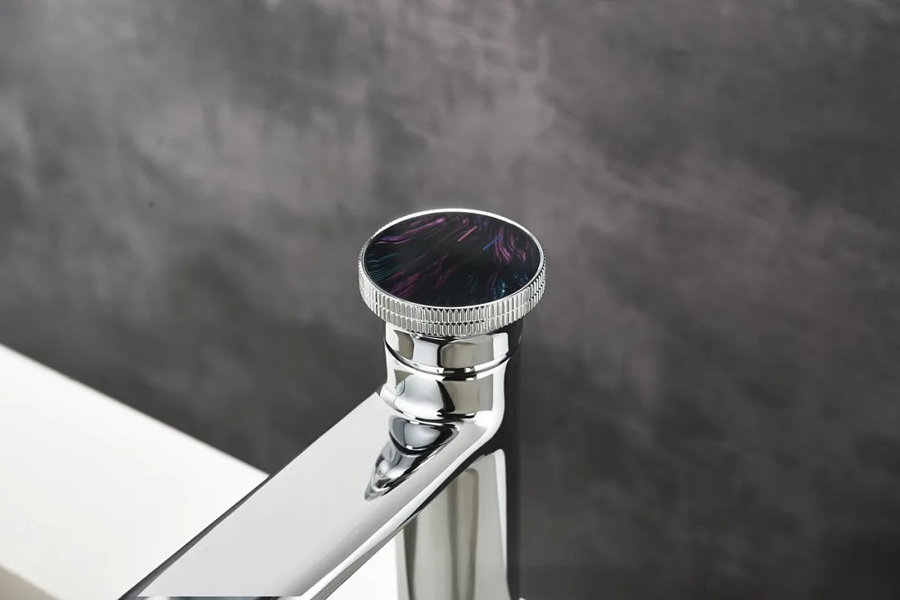 Смеситель для раковины Black&White Gravity 7107C chrome Sancos — официальный сайт