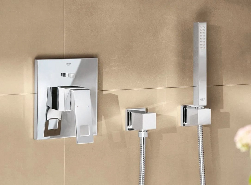 Шланговое подключение Grohe Euphoria Cube 27704000