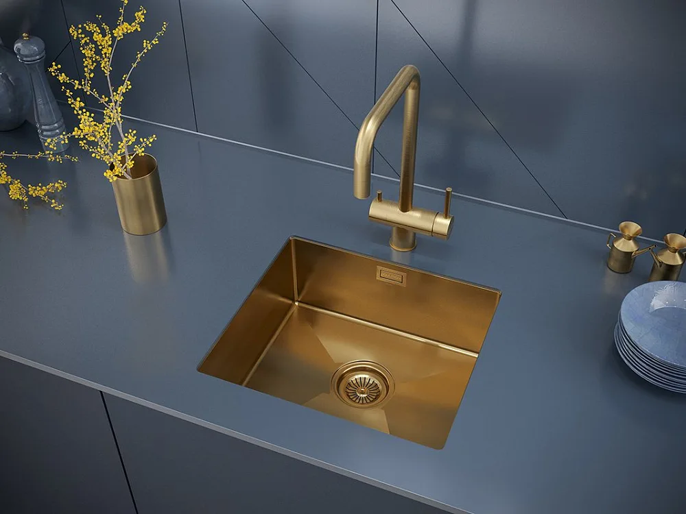 Смеситель для кухни Paulmark Wetter We213030-BG брашированное золото Sancos — официальный сайт
