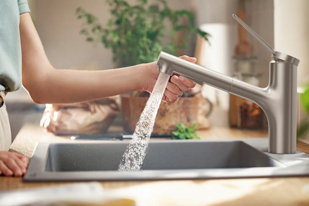Смеситель для кухни Hansgrohe Zesis M33 74804800 механизм sBox lite, сталь Sancos — официальный сайт
