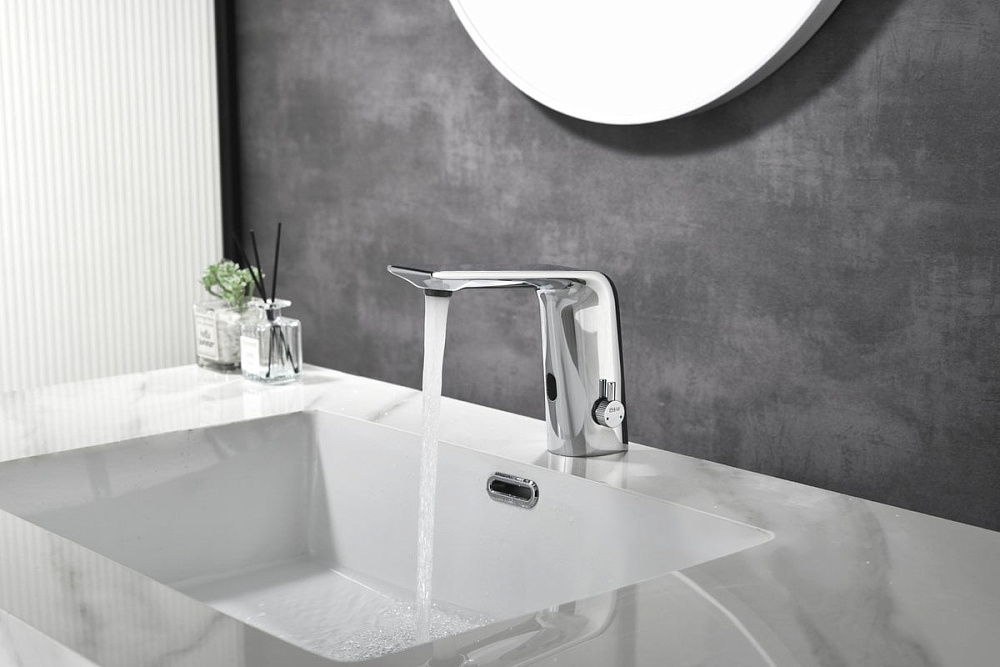 Смеситель для раковины Black&White Gravity 7101С сенсорный, chrome