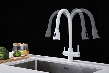 Смеситель для кухни Paulmark Lange La214212-WH, белый матовый
