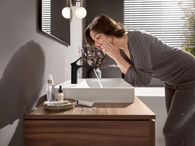 Смеситель для раковины Hansgrohe Vivenis 110 75022670 матовый черный Sancos — Оригинал