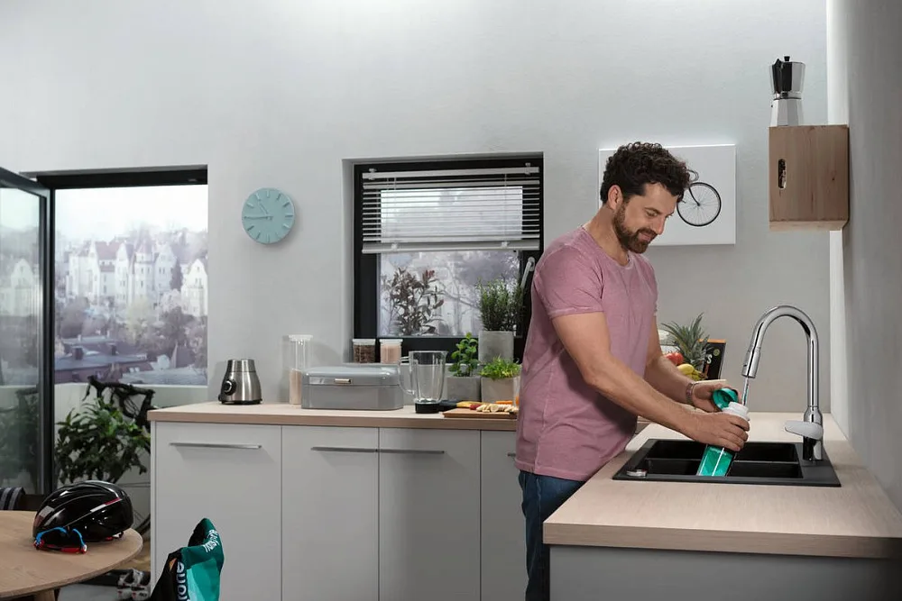 Смеситель для кухни Hansgrohe Focus M42 71800000 хром Sancos — официальный сайт