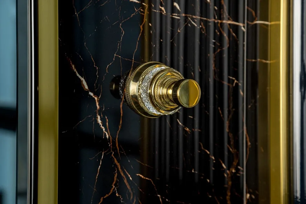 Крючок Boheme Aura 10246-G gold Sancos — официальный сайт
