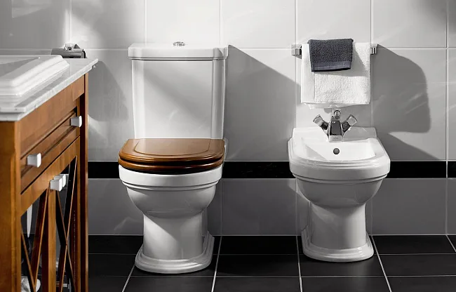 Унитаз-компакт напольный Villeroy & Boch Hommage 666210R1 772111R1 альпийский белый, орех Sancos — Оригинал