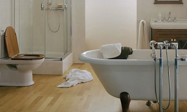 Унитаз-компакт напольный Villeroy & Boch Hommage 666210R1 772111R1 альпийский белый, орех Sancos — Оригинал