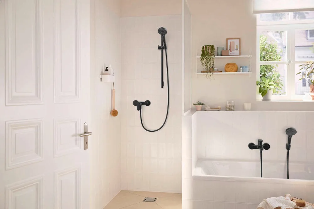 Смеситель для душа Hansgrohe Rebris S 72640670 черный матовый Sancos — официальный сайт