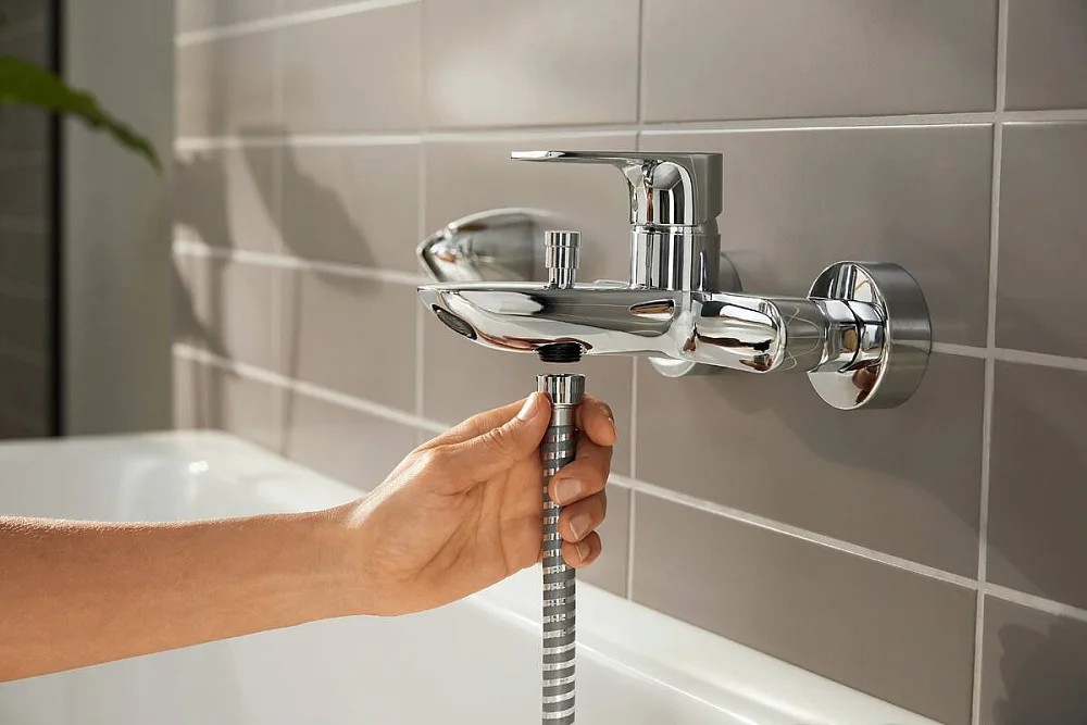 Смеситель для ванны с душем Hansgrohe Rebris E 72450000, хром Sancos — официальный сайт