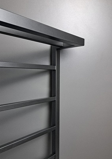 Полотенцесушитель электрический Indigo Forma LEF80-50GFMRt с полкой, graphite metallic
