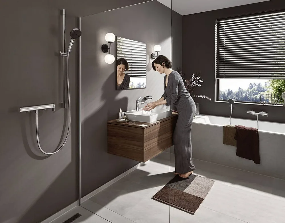 Смеситель для ванны с душем Hansgrohe Vivenis 75420000, хром Sancos — официальный сайт