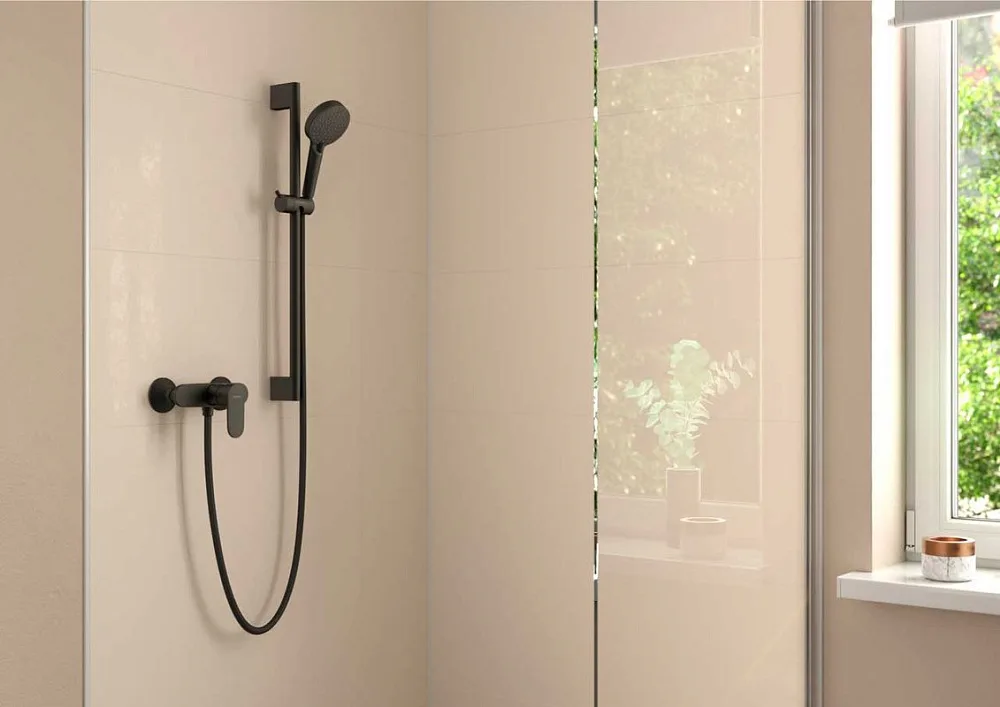 Смеситель для душа Hansgrohe Vernis Blend 71640670 черный Sancos — официальный сайт