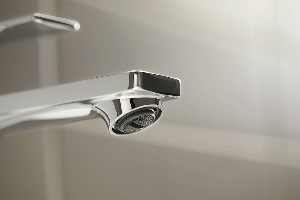Смеситель для раковины Hansgrohe Rebris E 72557000 с донным клапаном, хром