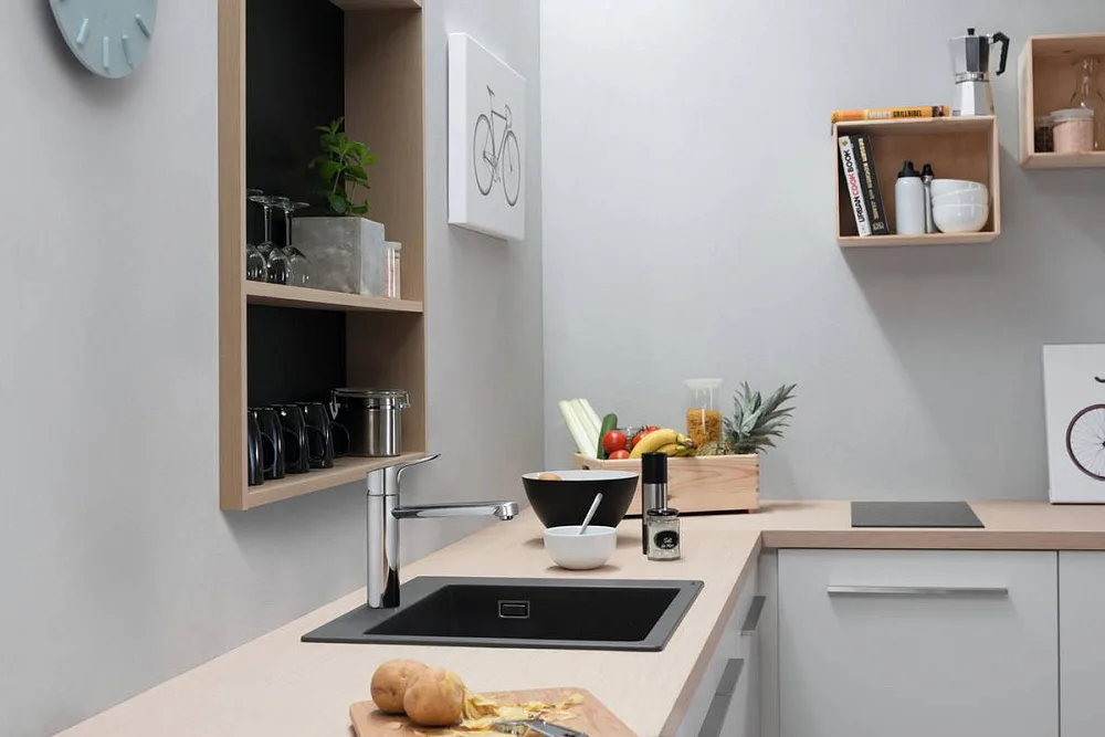 Смеситель для кухни Hansgrohe Focus M43 71816000 хром Sancos — официальный сайт