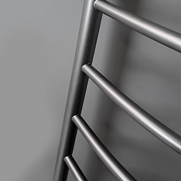 Полотенцесушитель водяной Indigo Arc LASW70-40GFM-б/п-60, graphite metallic