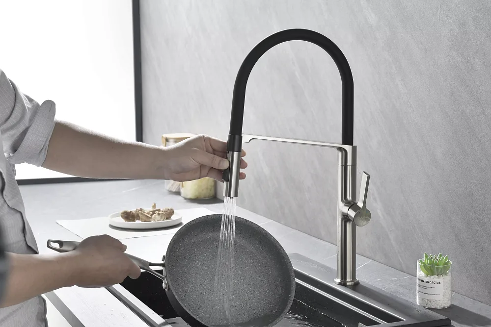 Смеситель для кухни Paulmark BARREL Ba214029-BS нержавеющая сталь Sancos — официальный сайт