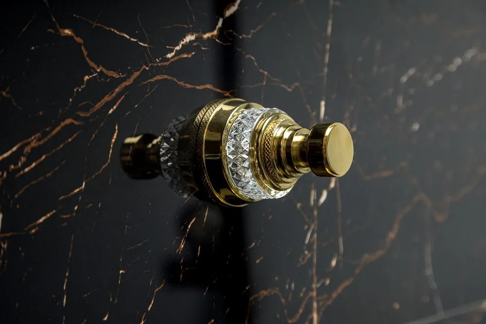 Крючок Boheme Aura 10246-G gold Sancos — официальный сайт