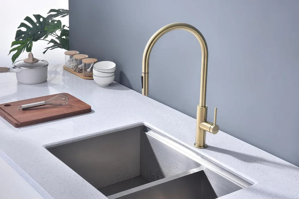 Смеситель для кухни Paulmark Senso Se215180-SBG светлое брашированное золото Sancos — официальный сайт