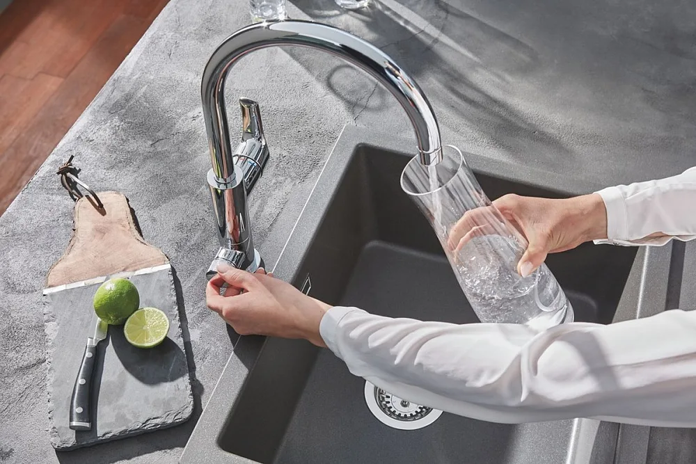Смеситель для кухни Grohe Blue 30383000 с функцией фильтрации, хром Sancos — официальный сайт