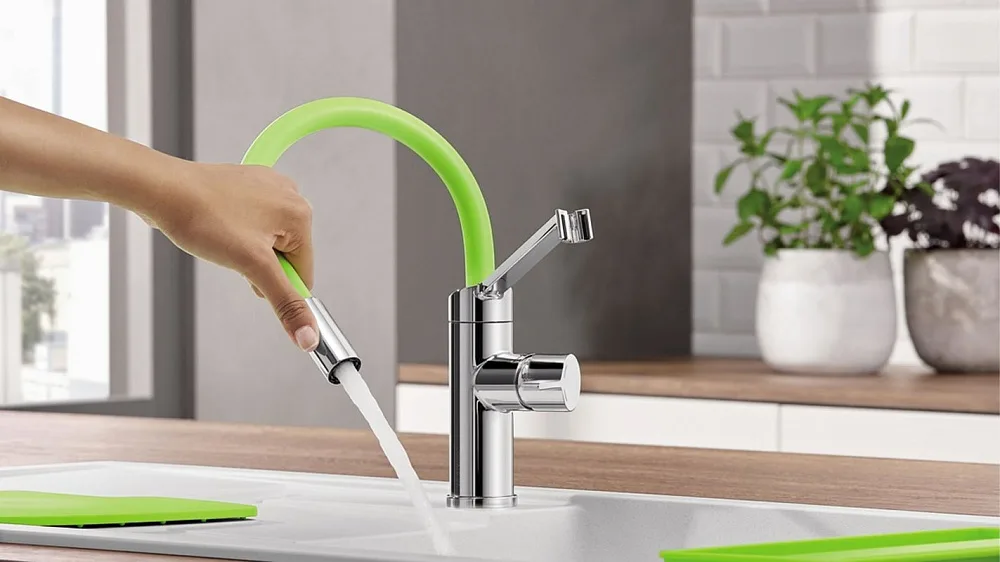 Смеситель для кухни Blanco Viu-S 524813 с гибким изливом, 4 цветных съемных шланга Sancos — официальный сайт