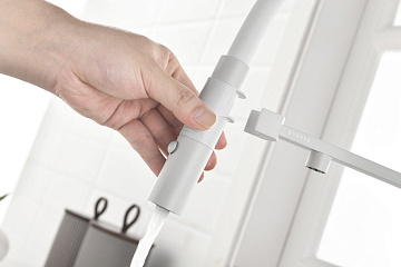 Смеситель для кухни Paulmark Gravity Gr213888-WH, белый матовый