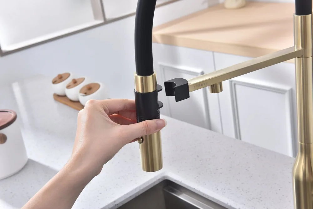 Смеситель для кухни Paulmark Magneto One Ma213188-LG, светлое золото Sancos — официальный сайт