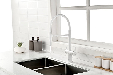 Смеситель для кухни Paulmark Gravity Gr213888-WH, белый матовый