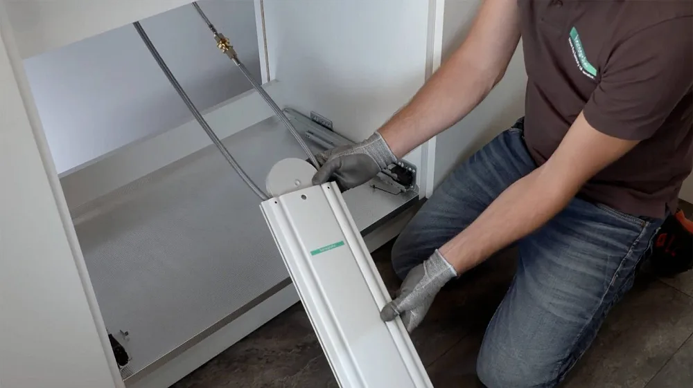 Смеситель для кухни Hansgrohe Metris M71 73800000 хром Sancos — официальный сайт