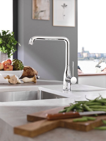 Смеситель для кухни Grohe Essence 30269000