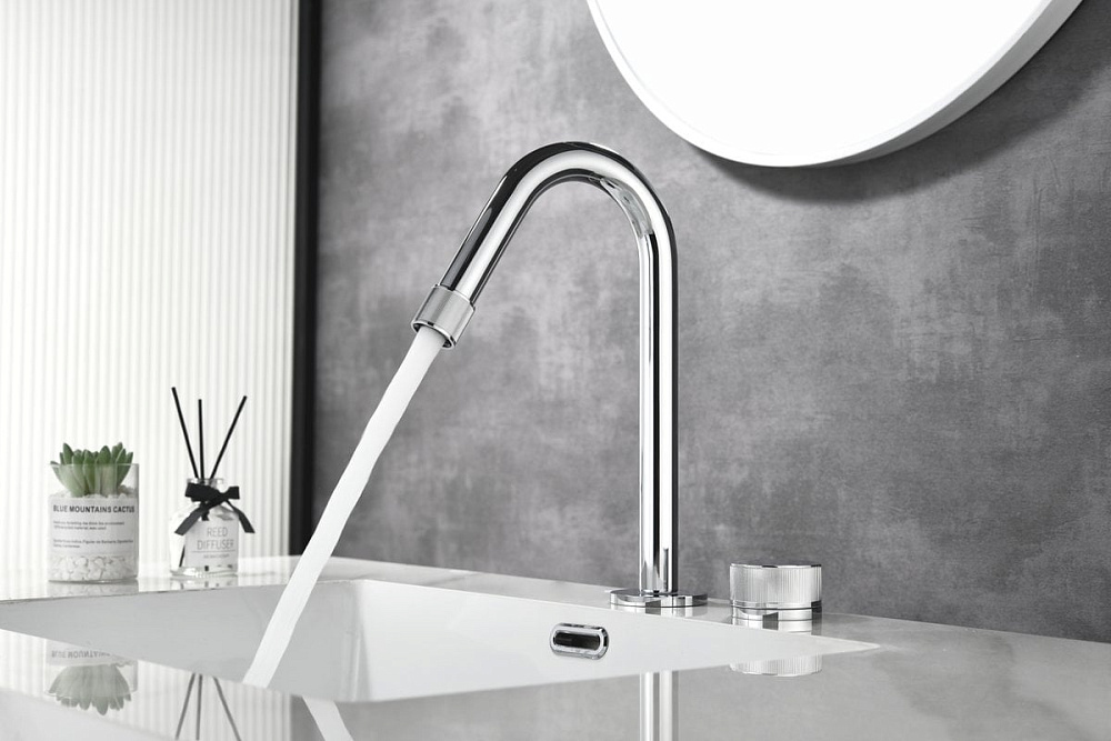 Смеситель для раковины Black&White Gravity 7108C chrome
