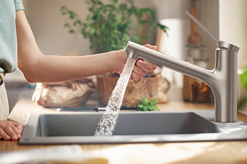 Смеситель для кухни Hansgrohe Zesis M33 74801800 сталь