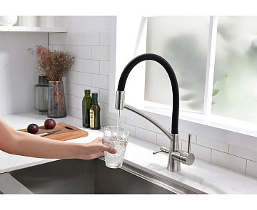 Смеситель для кухни Paulmark Siegen Si213111-BS, с гибким изливом, брашированная сталь