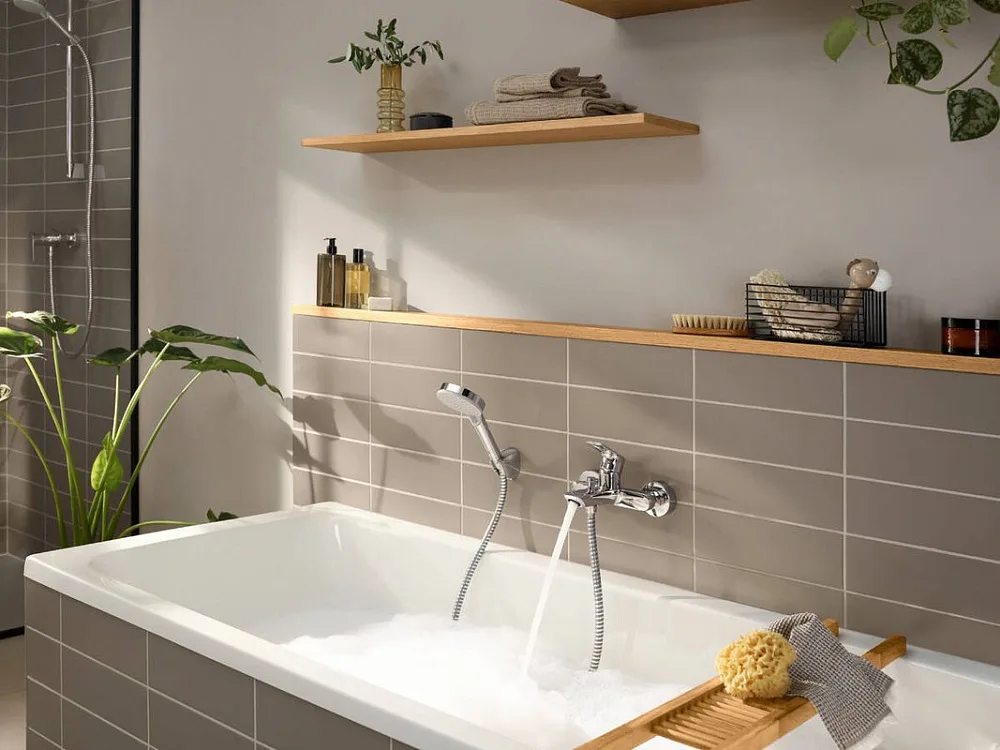Смеситель для ванны с душем Hansgrohe Rebris E 72450000, хром Sancos — официальный сайт