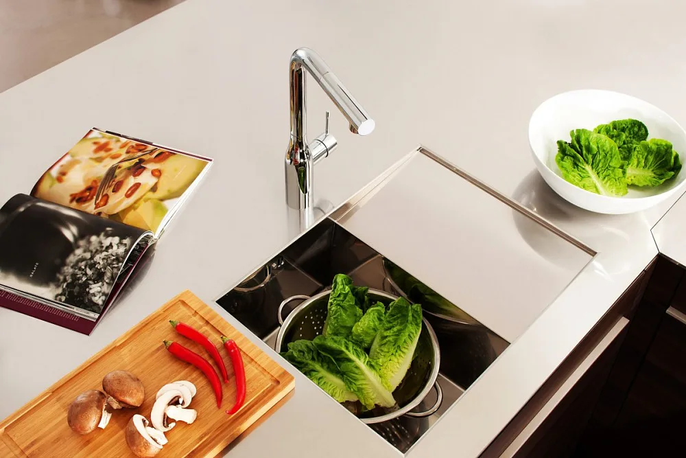 Смеситель для кухни Grohe Essence 30270000 хром Sancos — официальный сайт