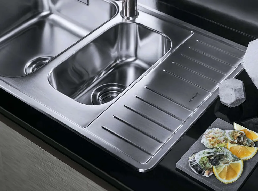 Мойка кухонная Omoikiri Sagami 79-2-IN Sancos — официальный сайт