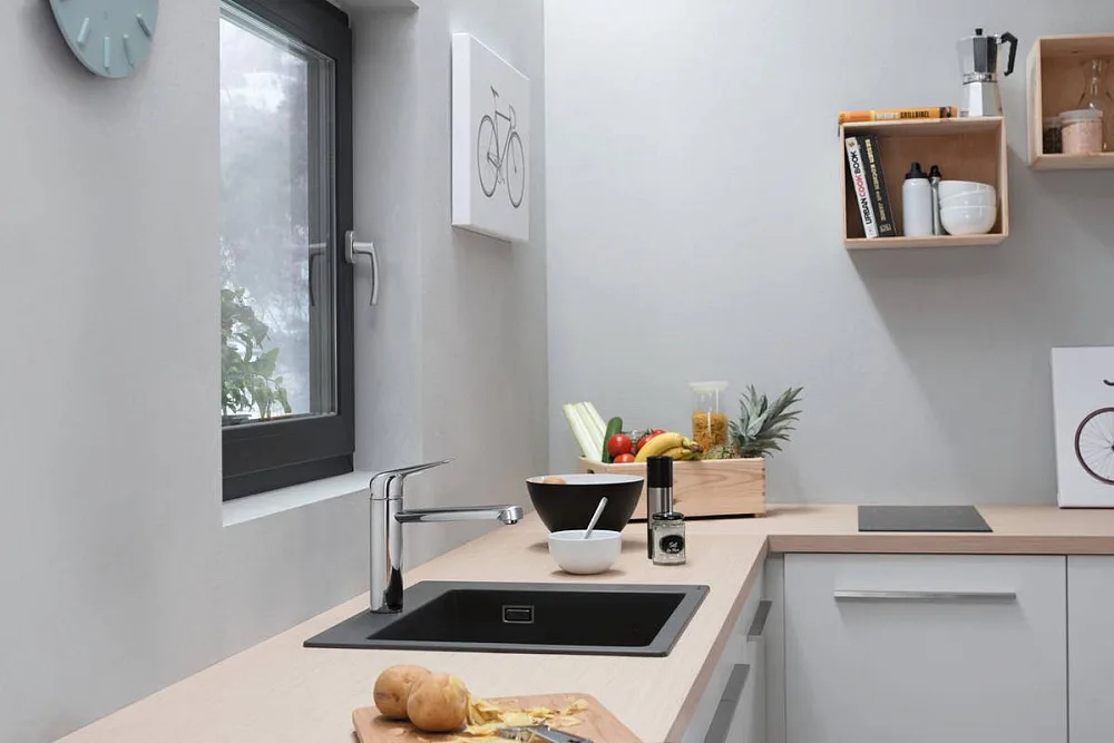 Смеситель для кухни Hansgrohe Focus M42 71806000 хром Sancos — официальный сайт